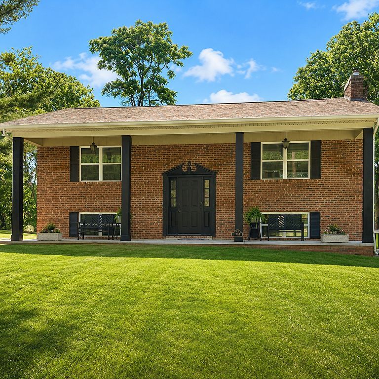 1944 Pine View Dr - Property Image
