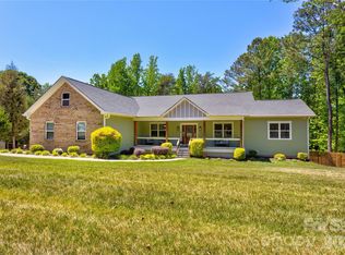 9311 Willowglen Trl, Charlotte, NC 28215