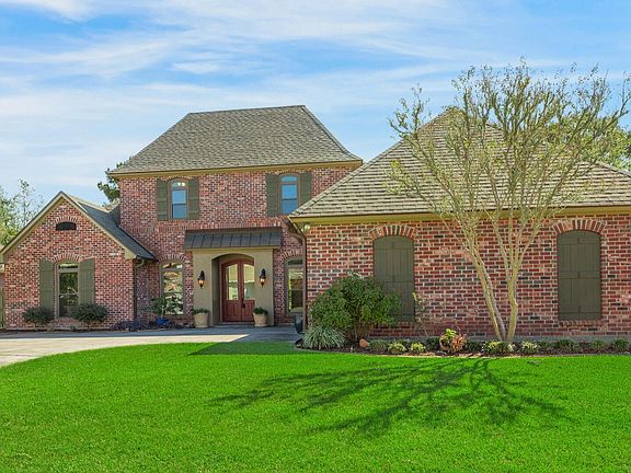 2nd image of 105 Merlot Dr