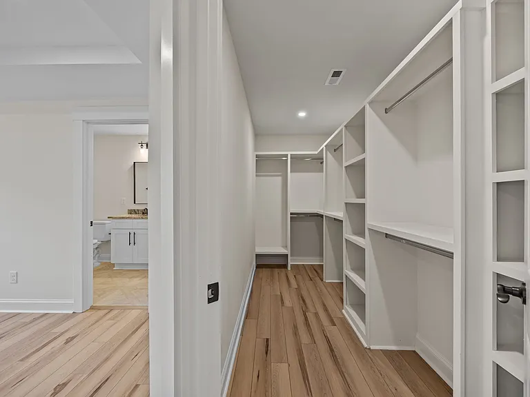 387 Lake Farm Dr — Photo 8