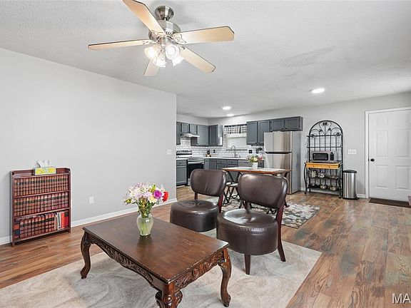 3rd image of 2530 Trojan Cir