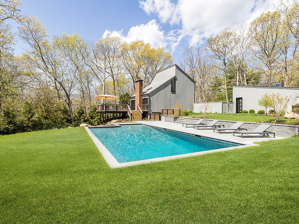 1st image of 18 Pioneer Ln