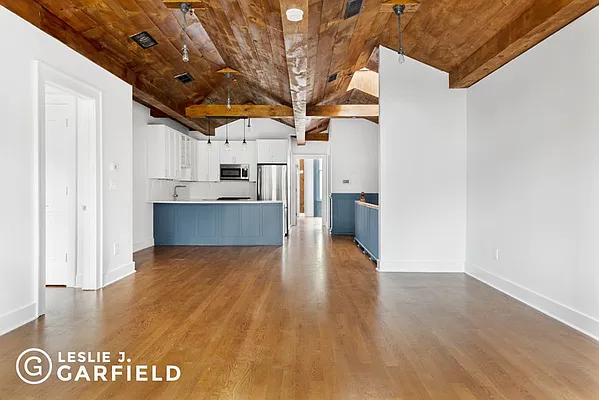 Rented by Leslie J. Garfield | media 12