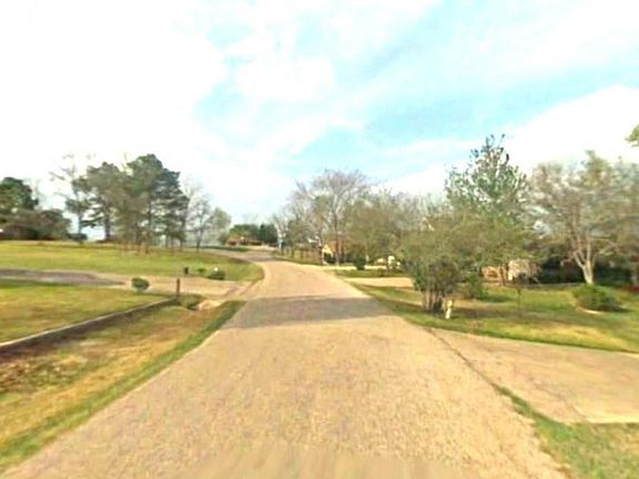 2nd image of 7 Imperial Cir