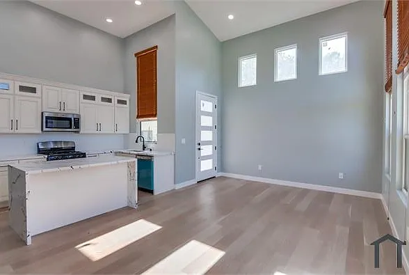 3336 Altadena Ave — Photo 22