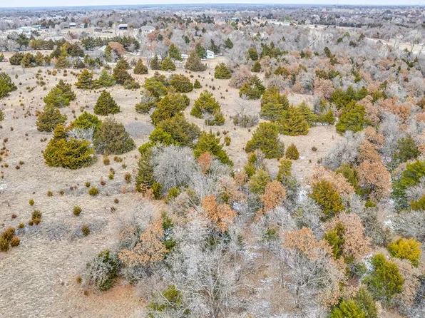 1075 S Morgan Rd, Blanchard, OK 73010