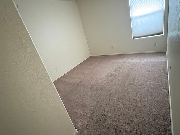 4th image of 1182 W Sparrow Dr