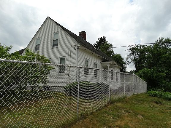 2nd image of 170 Hampstead St