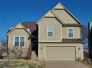 17916 W 163rd Ter, Olathe, KS 66062