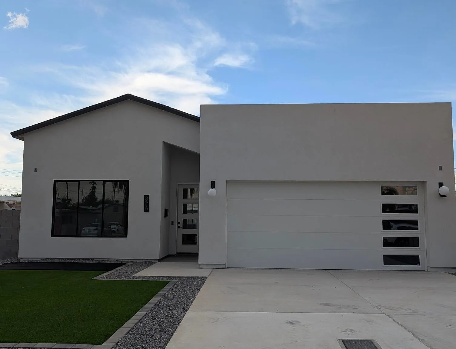 5 bed, 5.5 bath, 2471 sqft, $4,599 — Photo 3