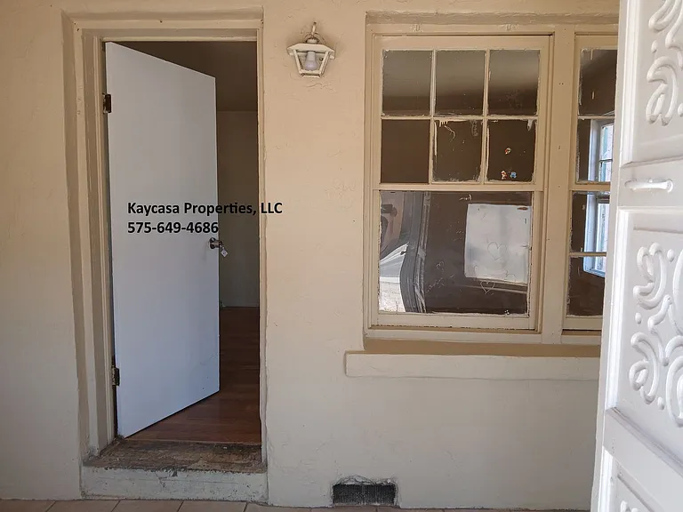 1121 N Mesquite St — Photo 2