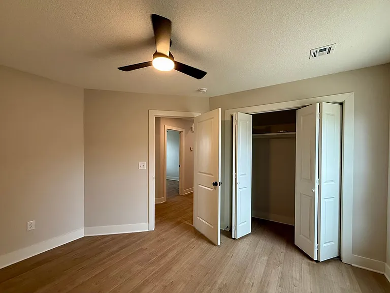 765 N Kansas Ct — Photo 23