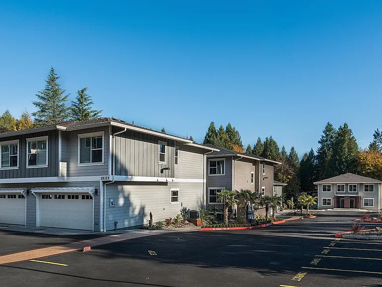 18399 Shady Hollow Way — Photo 9