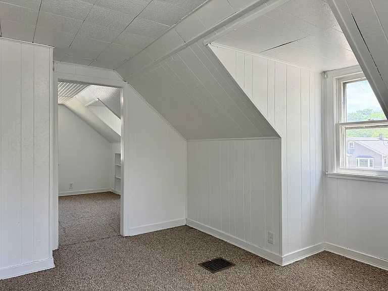 2809 Bildahl St — Photo 8
