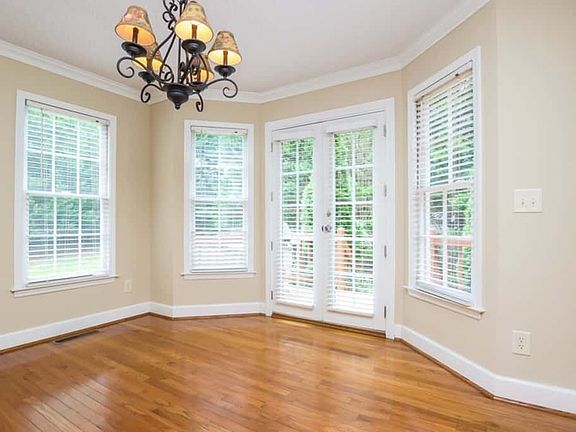 5th image of 4133 Huntcliff Dr
