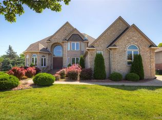 4935 Maceri Cir, Sterling Heights, MI 48314