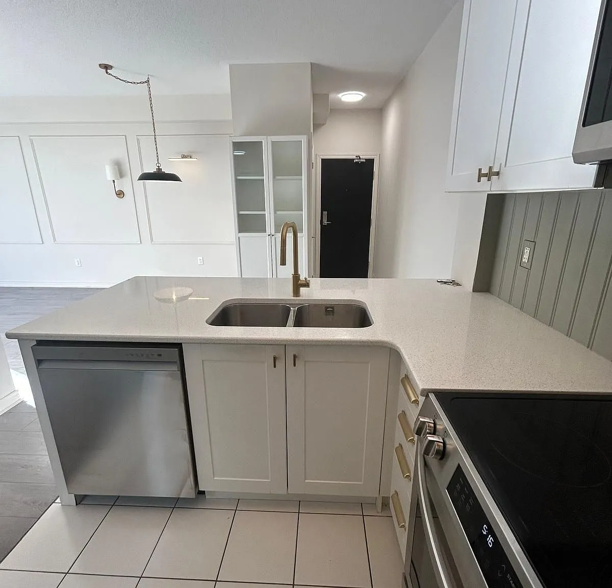 2 bed, $2,850 — Photo 4