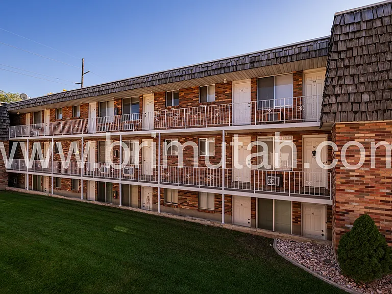 1418-1426 S. 1100 E. — Photo 27