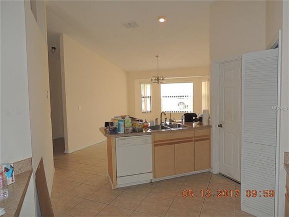4th image of 828 Oglethorpe Ct