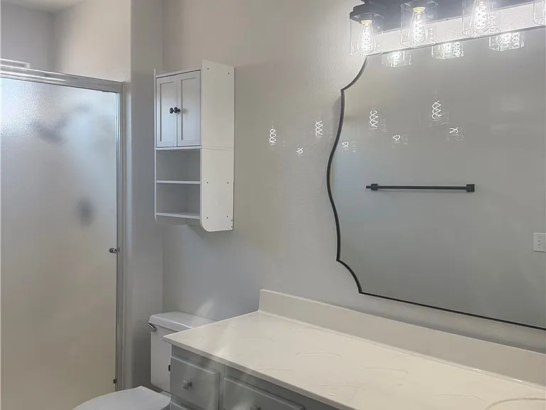 9909 Bundella Dr — Photo 33