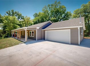 121 S Arundel St S, Emporia, KS 66801