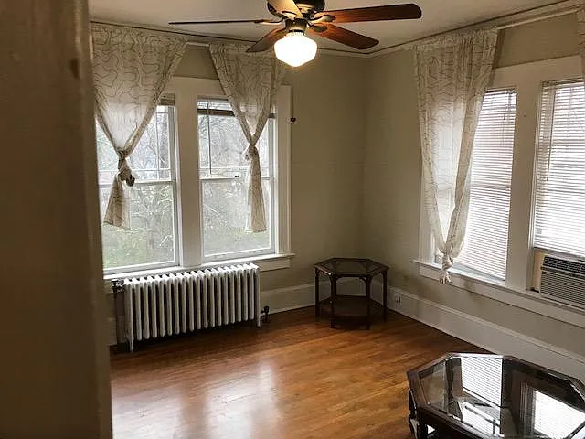 926 Greenwood Ave NE #6 — Photo 6