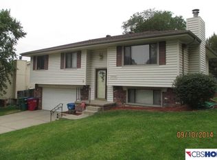 14920 Echo Hills Dr, Omaha, NE 68138