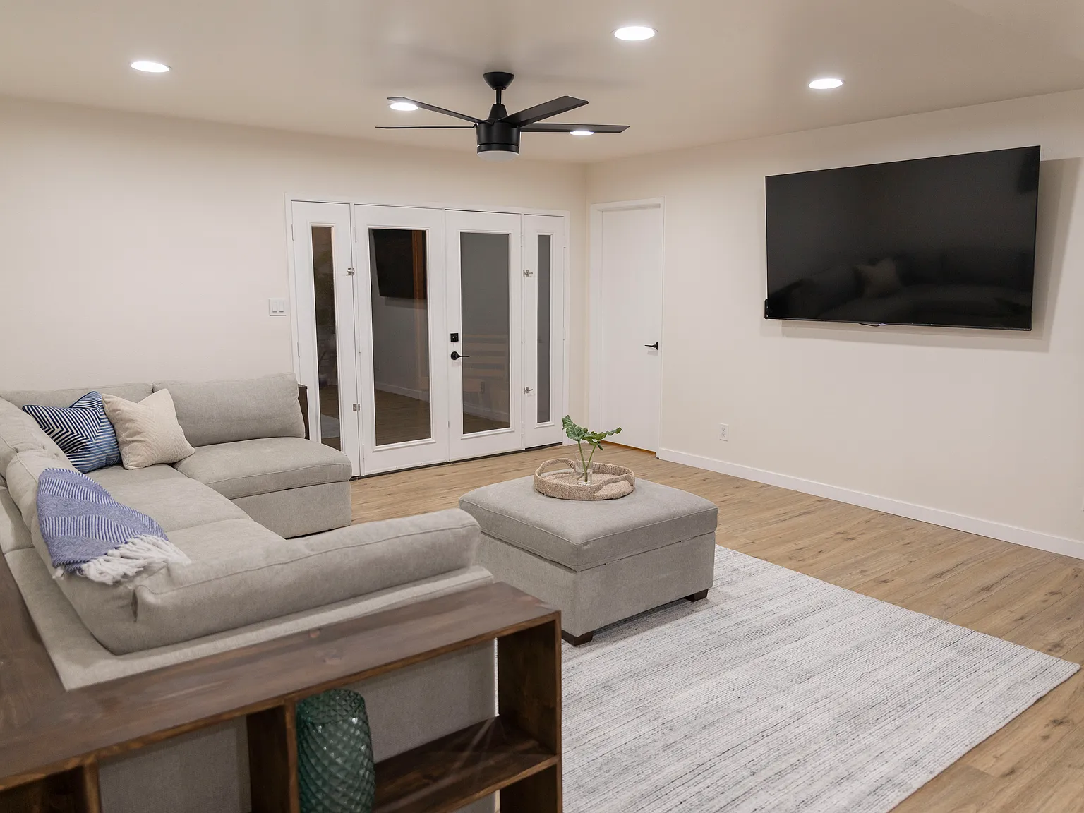 4 bed, 1700 sqft, $5,500 — Photo 3