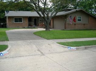 8259 Bangor Dr, Fort Worth, TX 76116