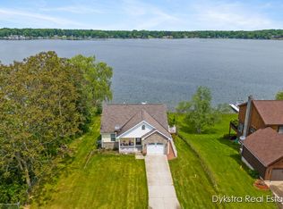 2588 W Long Lake Rd, Orleans, MI 48865