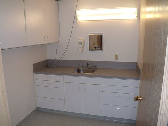 4th image of 2635 Channing Way #B