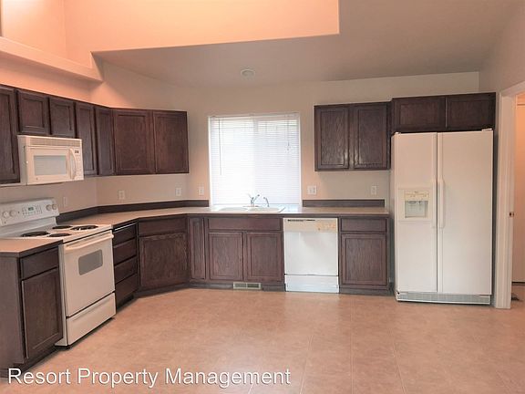 5th image of 2444 N Coolwater Dr