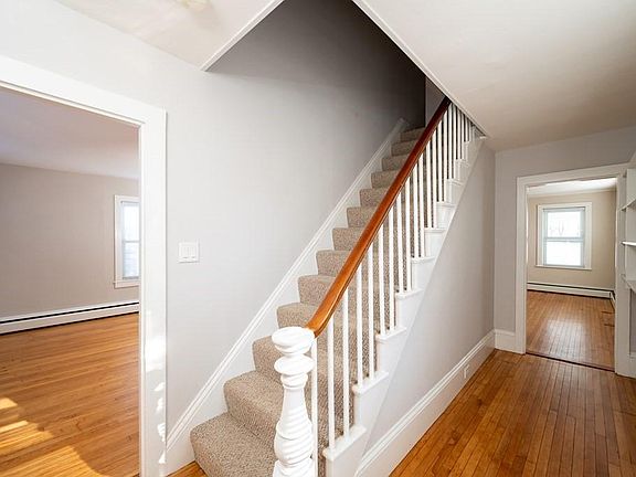 3rd image of 31 Parker Ave