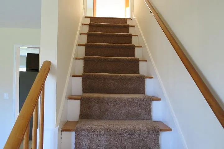 524 Wallis Rd — Photo 17