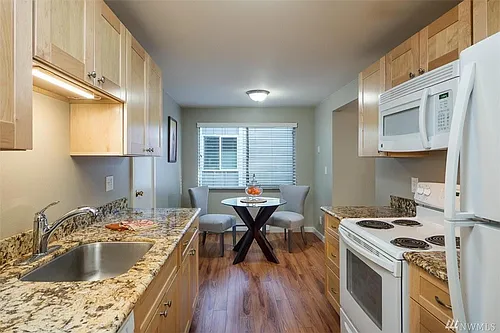 17112 NE 45th St #55 Photo 1