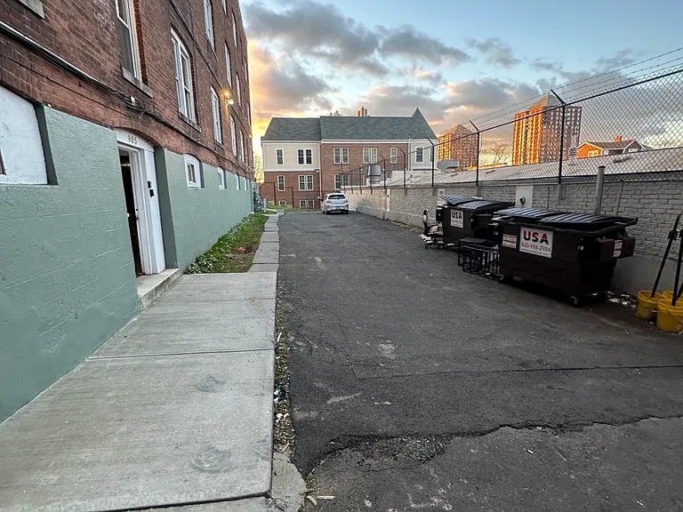 905 Park St #B2 — Photo 24