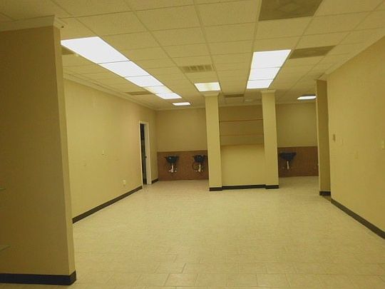 2nd image of 903 Avenue J