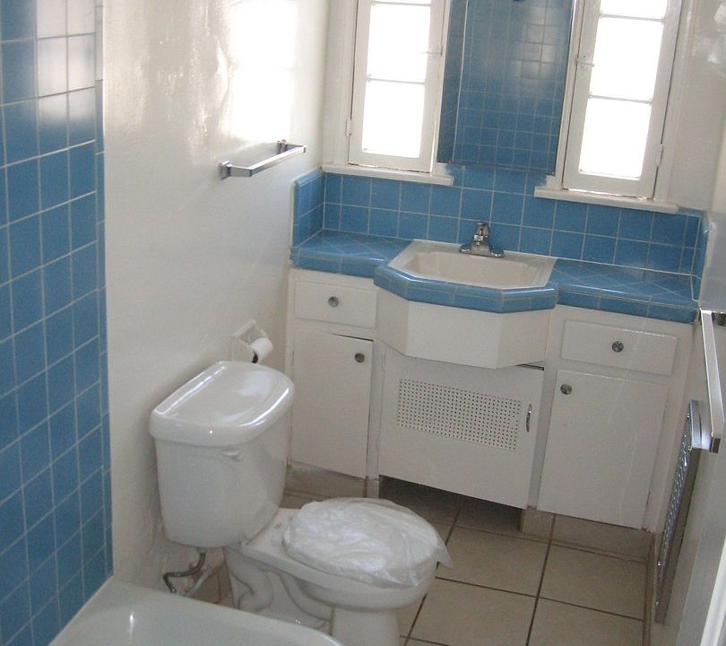 1st image of 7000-7008 N Beverly Blvd #187-189