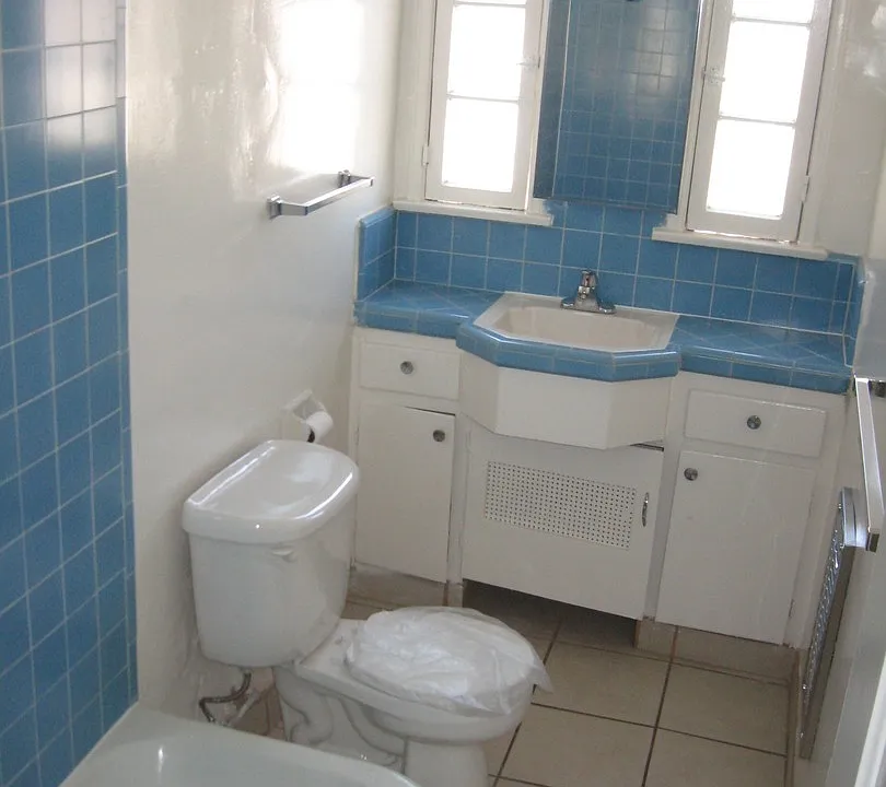 7000-7008 Beverly Blvd #&-187-189