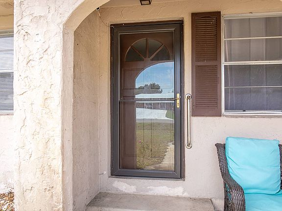 5th image of 7740 NW 81st Ct