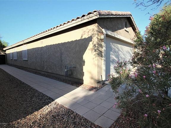 3rd image of 44759 W Gavilan Dr
