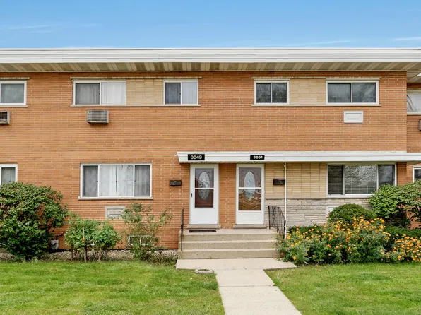 8649 Gregory Ln, Des Plaines, IL 60016