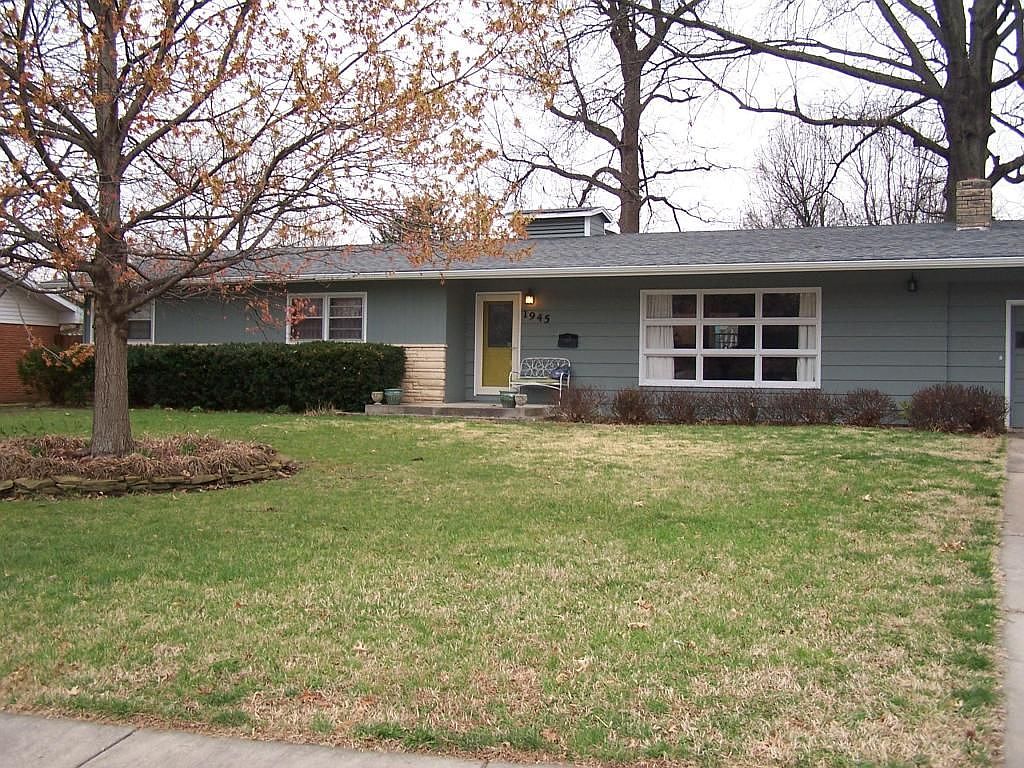 1945 S Cedarbrook Ave, Springfield, MO 65804 Zillow