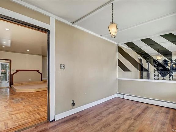 5th image of 4221 Murdock Ave