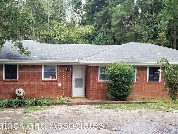 2nd image of 108 S Woodland Dr #1