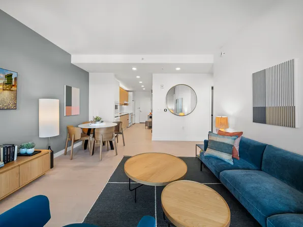 30 Park Lane North image 1 of 39