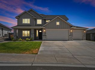 588 Lazio Way, Richland, WA 99352
