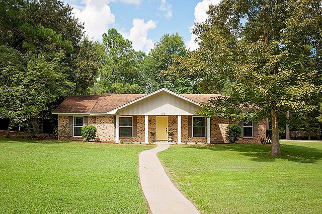 1st image of 108 Trailwood Cir