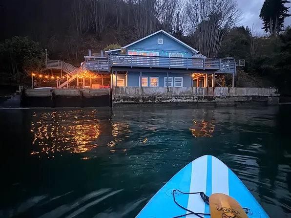 (undisclosed Address), Bainbridge Island, WA 98110