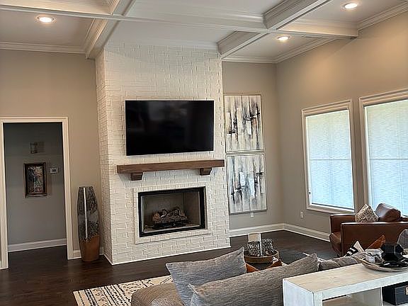 4th image of 4831 Leesburg Dr